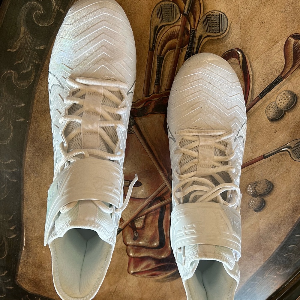 Nike Alpha Menace Pro 2 Mid White Football cleats NEW 11.5 - Picture 2 of 6